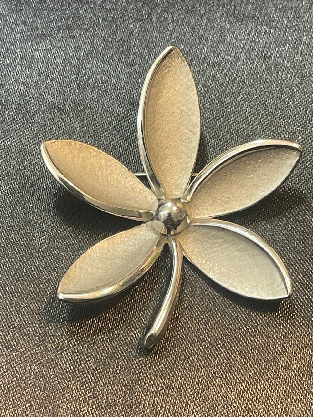 Vintage Crown Trifari Brushed Silver Flower Brooch Mid Century